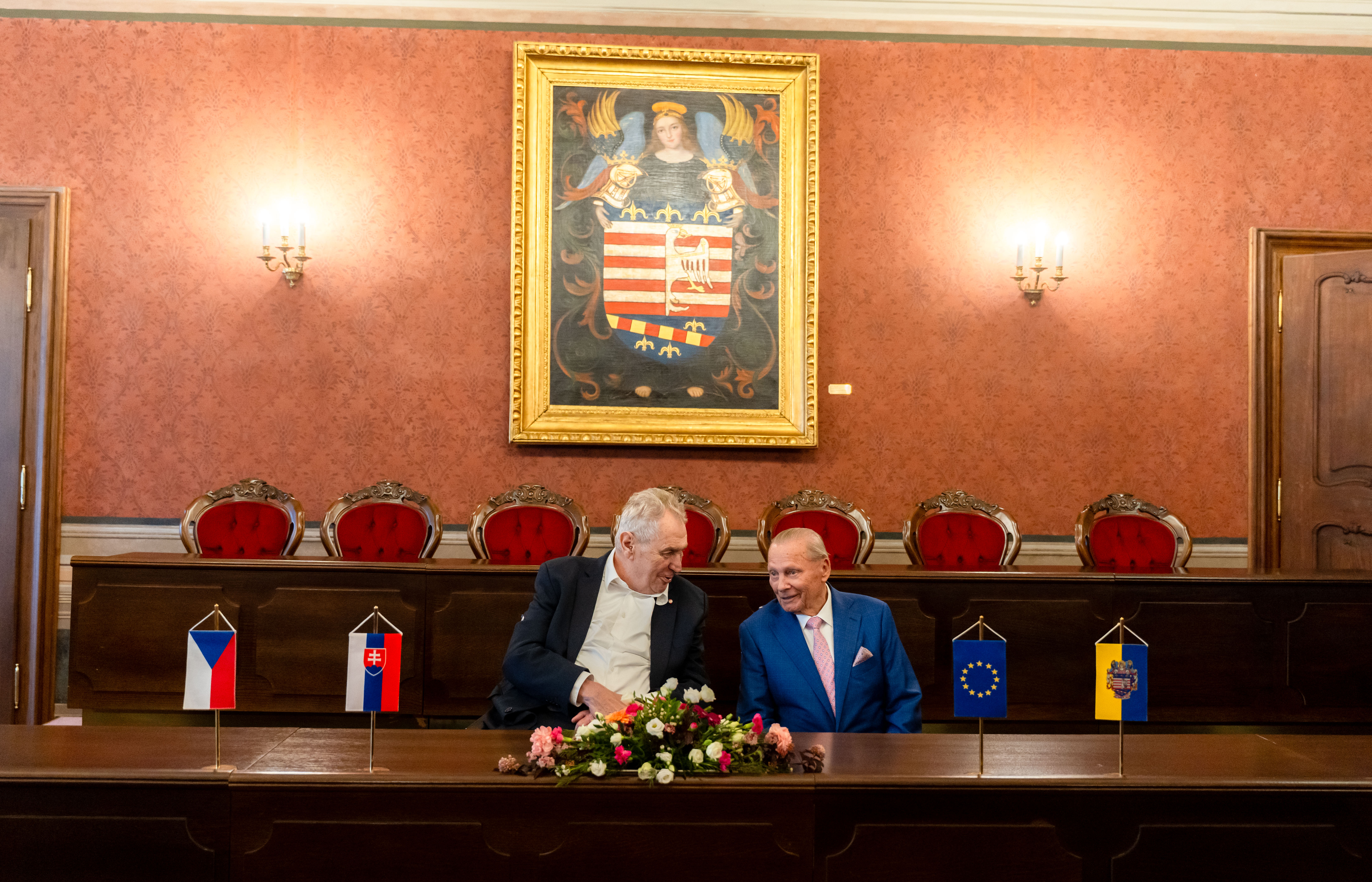 Prezident ZEMAN V Kosiciach so Schusterom -1-93